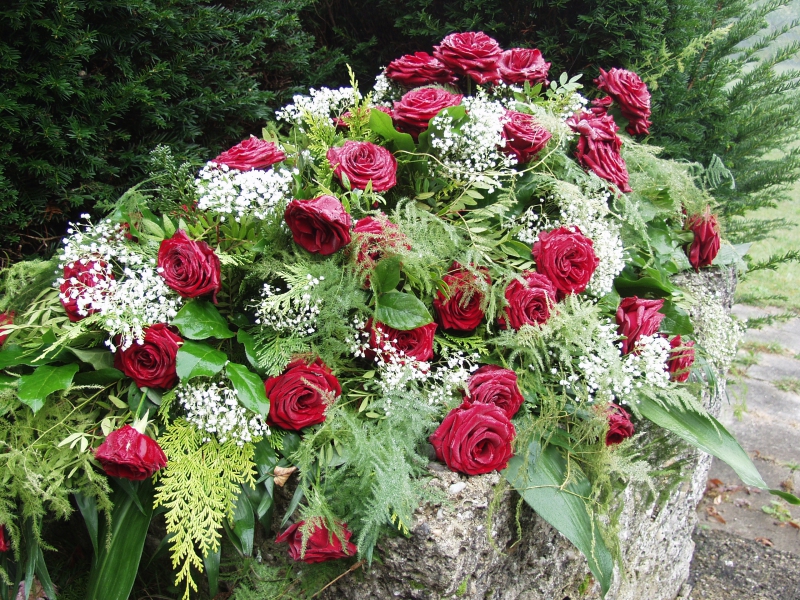 funeraire-PUGET VILLE-min_roses-61203